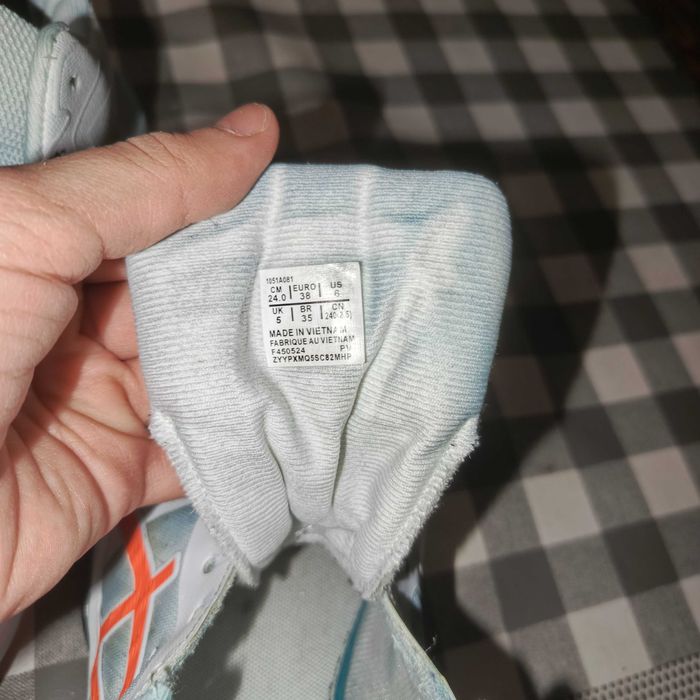 Оригинальные кросовки Asics