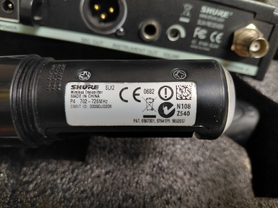 Радиомикрофон shure