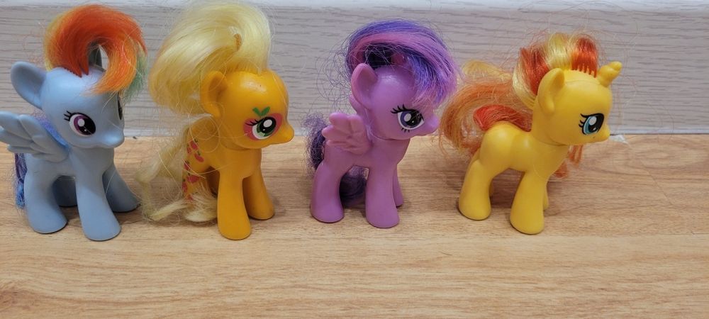 Продам игрушки, Франция