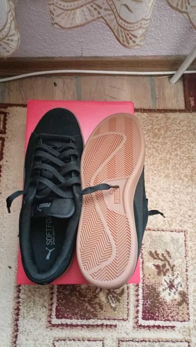 Puma Smash v2 маратонки номер  44,5  чисто нови
