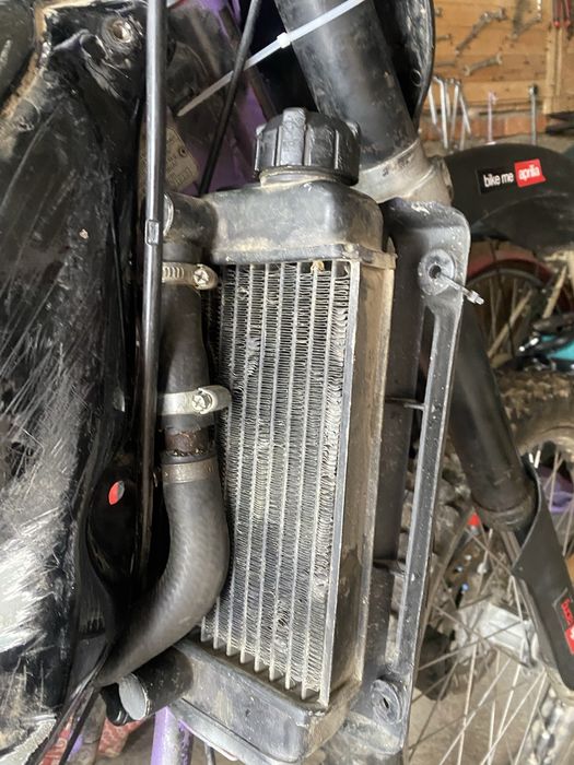 Продавам apriliq rx 50 мотора се продава НА ЧАСТИ!!