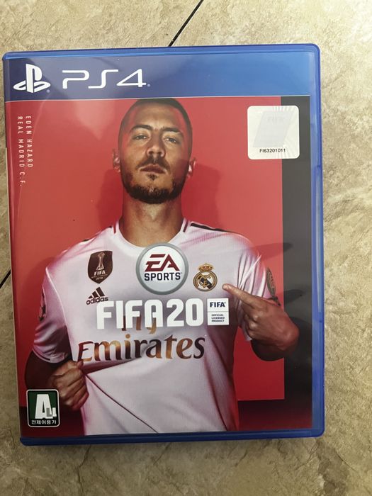 Ps 4 pro 1 tb продаётса