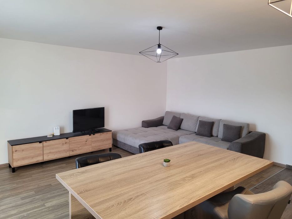 Cazare Regim Hotelier-Apartamente de închiriat Coresi/Bartolomeu