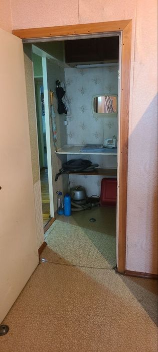 Продаётся своя 3х комнатная на сергели 7