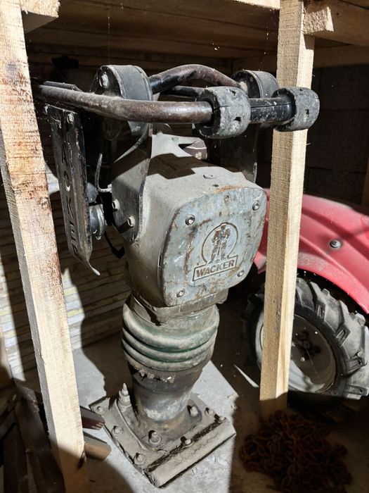 Vand compactor wacker