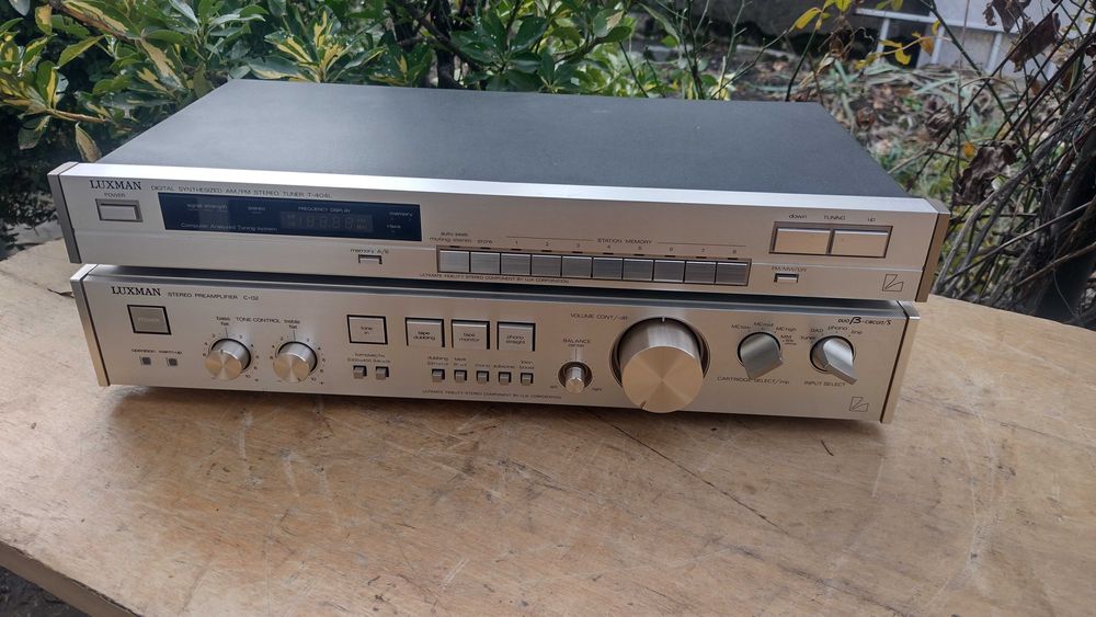 Luxman C-02 Pre-Amplifier и Luxman Tuner T-404L