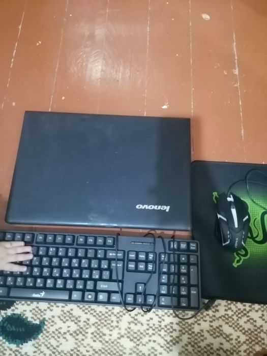 Леонова ноутбук сатилади