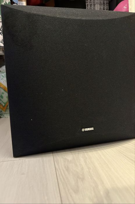 Reciver Yamaha RX-V385,  boxe Wharfedale, subwoofer  Yamaha