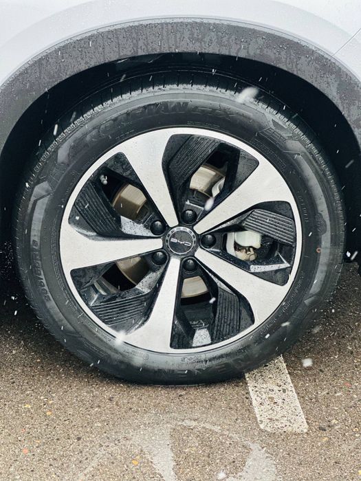 BYD song plus gibrid