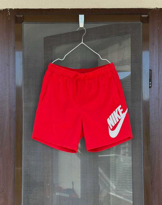 Мъжки къси панталони Nike - размер S, Отлично състояние