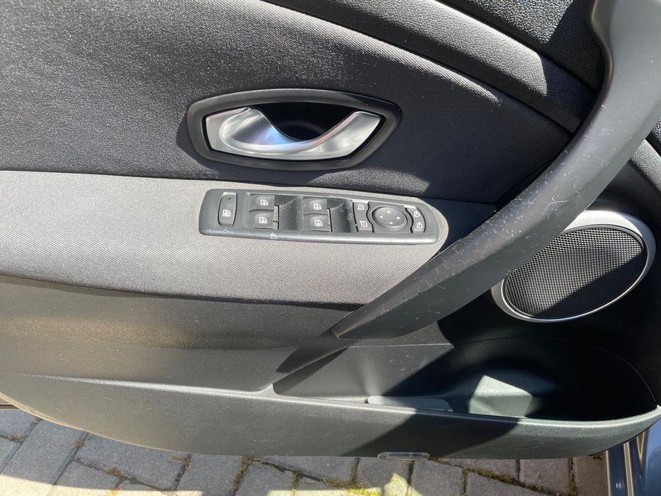 Vând Renault Megane 3 – 1.4 TCe, 2009