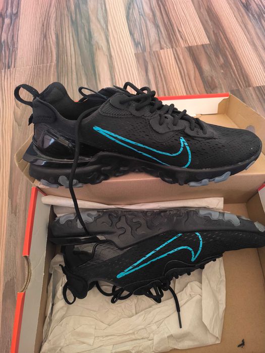 Маратонки nike 44