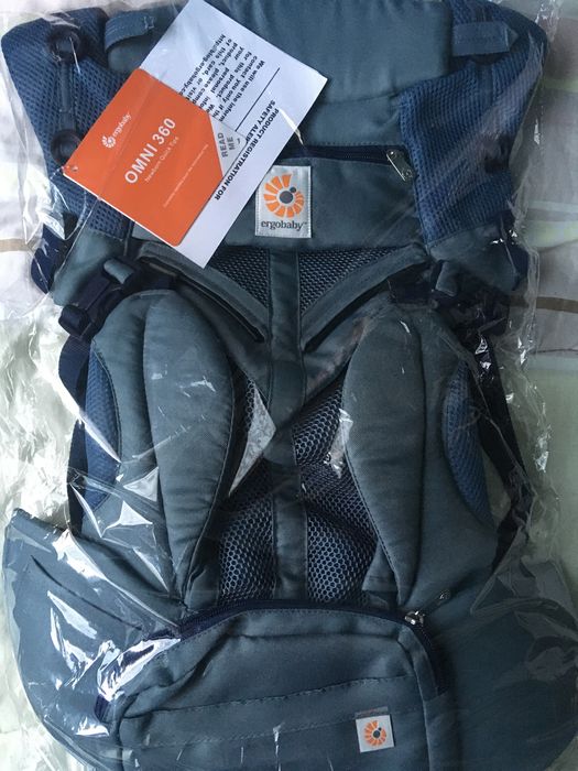 Ergobaby ергономична раница omni 360 cool air