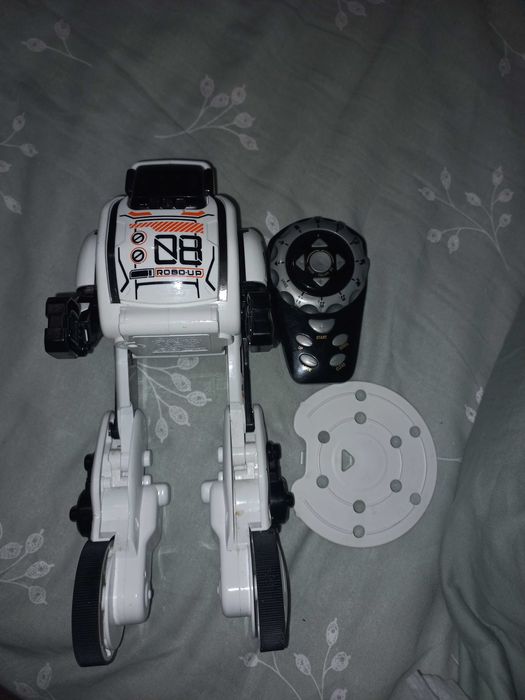 Трансформиращ робот