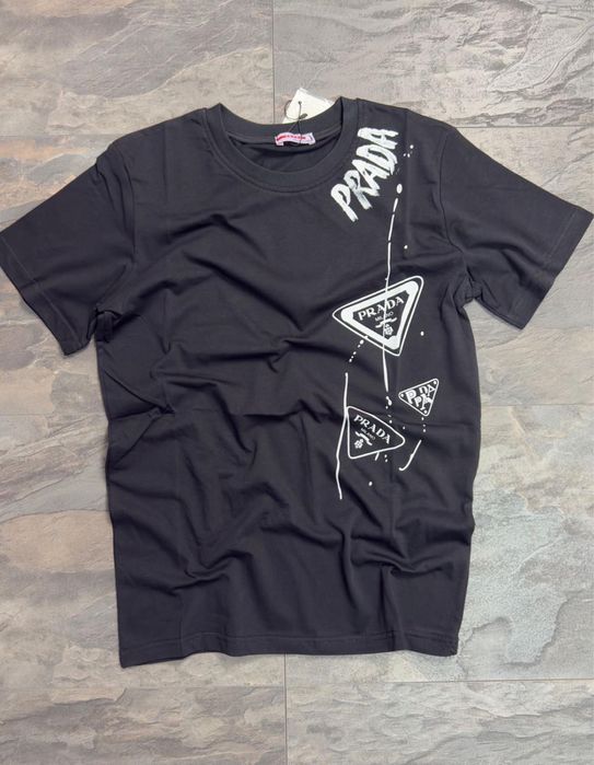 Мъжки тениски Prada