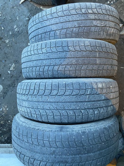 Шины на 18 235/60