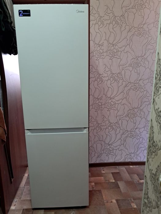 Продается холодильник