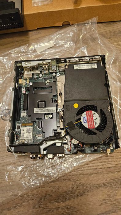 Lenovo ThinkCentre M720q Tiny i5-9600T 16GB DDR4