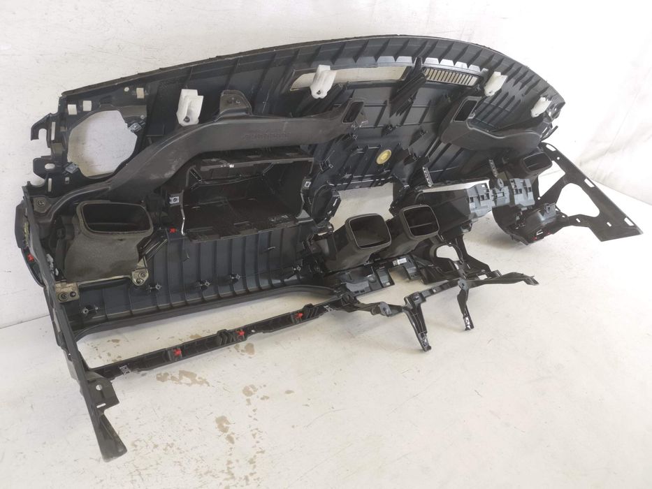 Тойота РАВ4 / Toyota RAV4 Оригинално арматурно табло в добро състояние