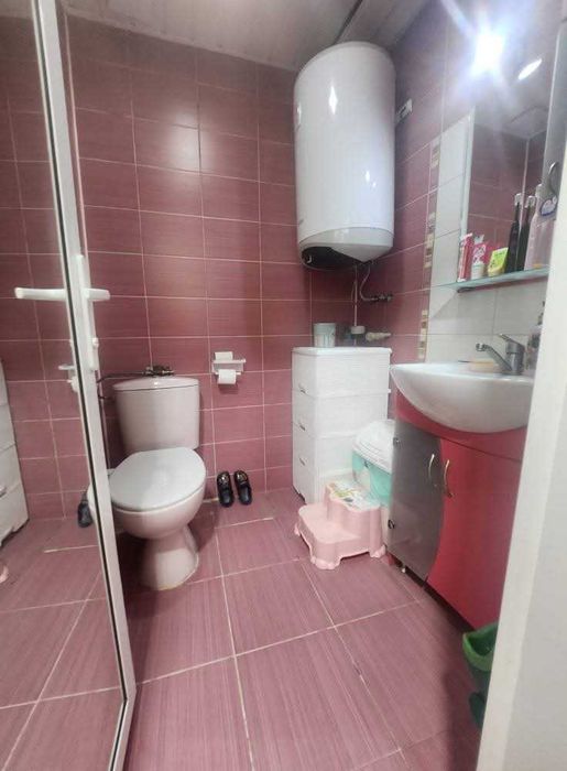 Продава се Тристаен апартамент в Търговище, Център - 70 кв.м за 1305 €/кв.м - Снимка #8