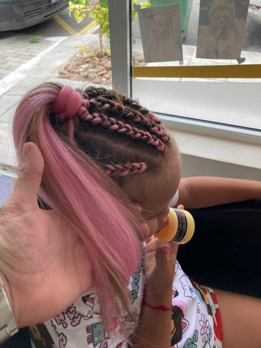 Водопад от канекалон