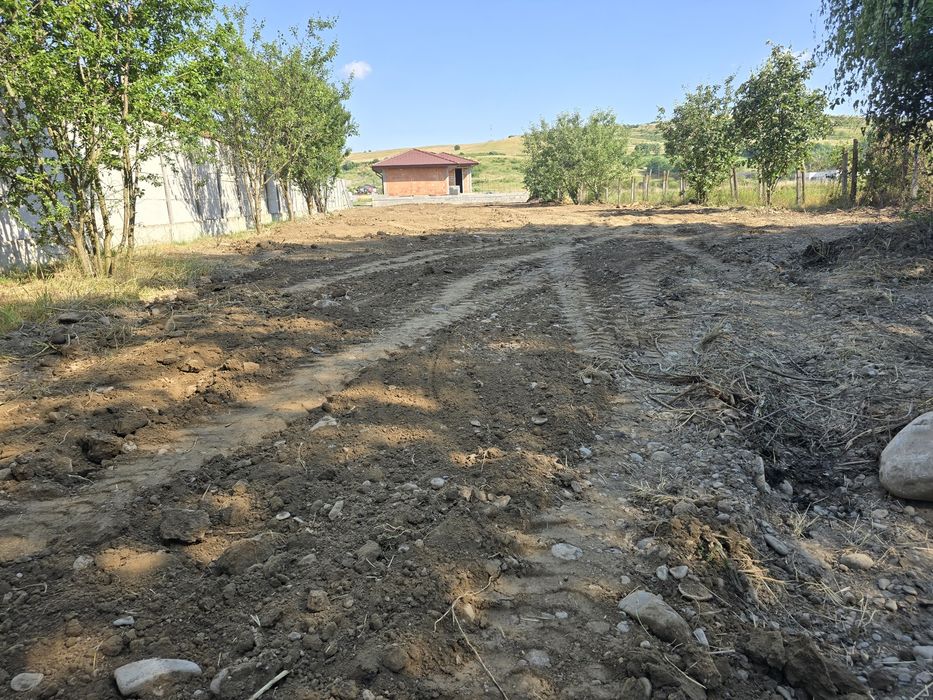 Teren de vânzare 942 mp - acces privat la râul Bistrița
