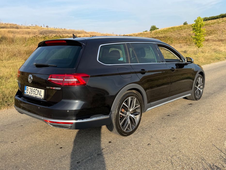 VOLKSWAGEN Passat Alltrack 2017 — imagine 4