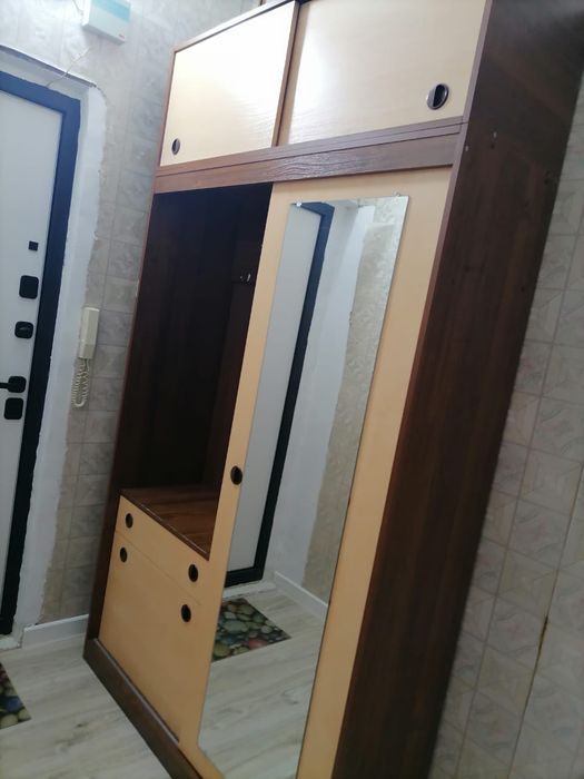 Продам мебель в прихожую