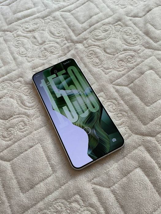 Продам Xiaomi 15 base CH