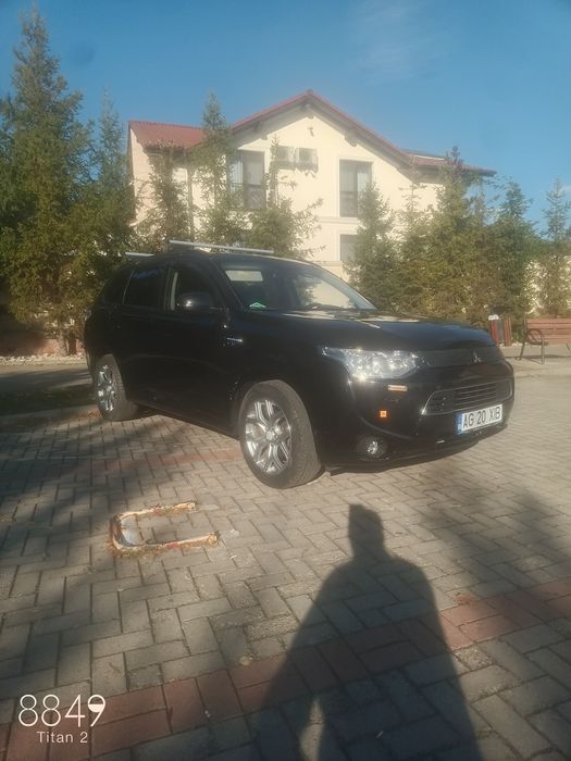 Mitsubishi Oulander,plag in hibrid,cu gpl