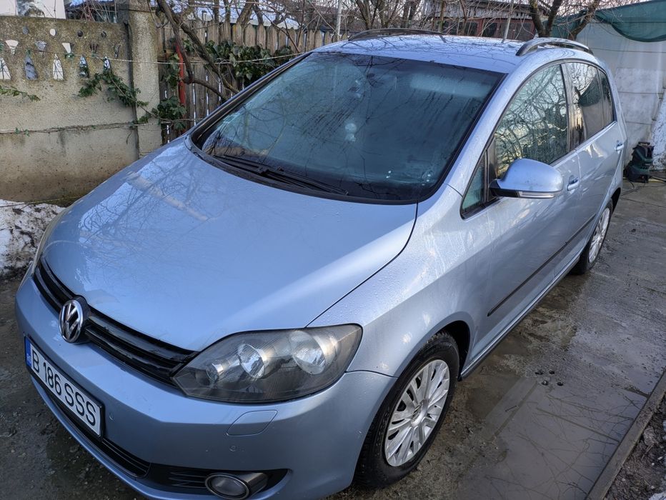 Volkswagen Golf Plus 6 1.6 TDI, 105 CP, DSG, din 2010