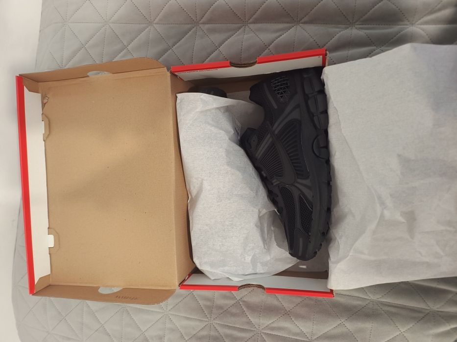 Nike Vomero 5 All Black