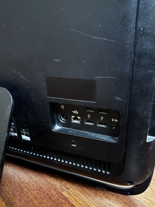 Моноблок HP Pavilion 23