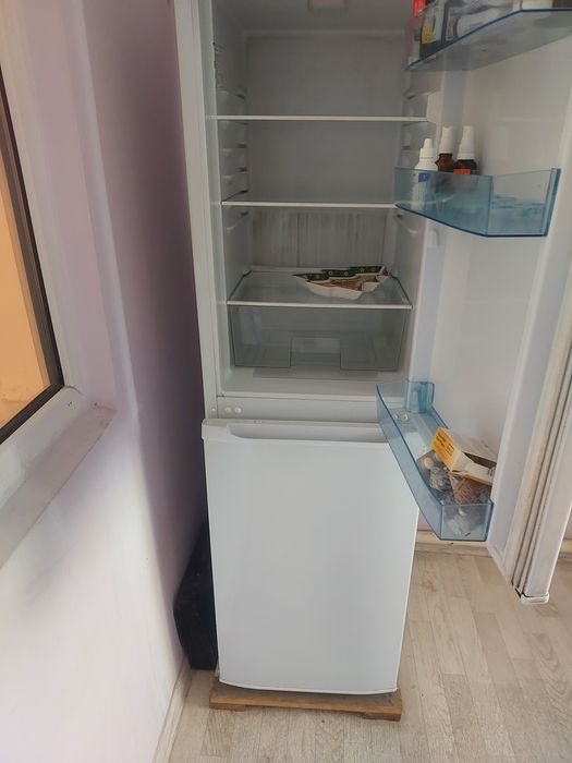 Продам холодильник