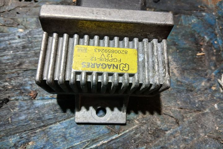 Releu bujii incandescente 8200859243 8200859243 Nissan Qashqai prima