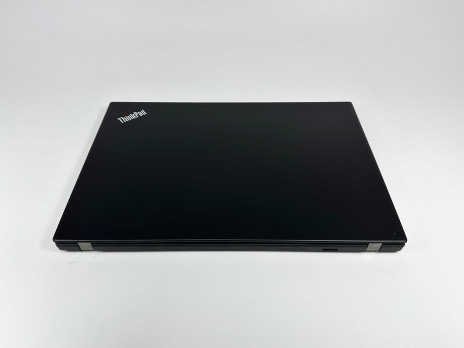 Laptop Lenovo Thinkpad T490 Intel i7 32 GB ram 1 TB ssd Ecran 14 inch Full HD Nvidia GeForce Gama business Factura si Garantie 1 an
