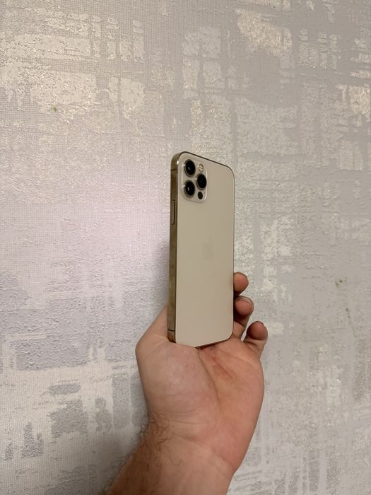 Продам Iphone 12 pro на 256гб