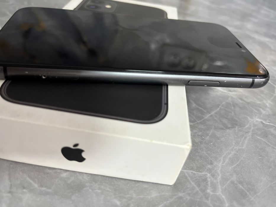 Продам iphone 11 128gb