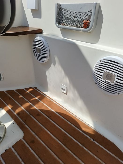 Quicksilver 510 cruiser ,motorizare 90 cp