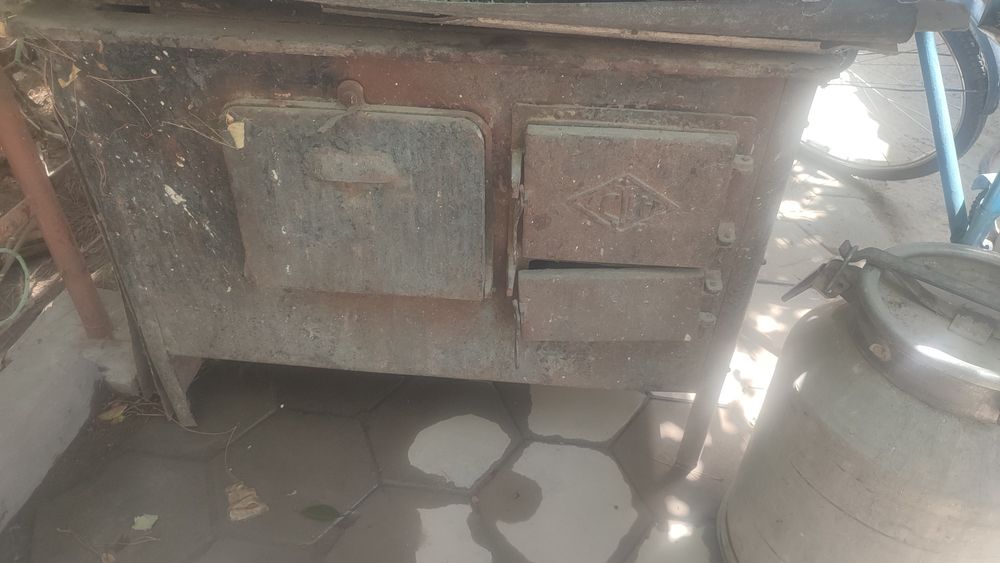 Пеш сатылады кірпіштері бар