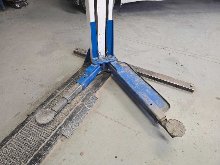 Vand elevator Nussbaum, 2 coloane, 3.0T