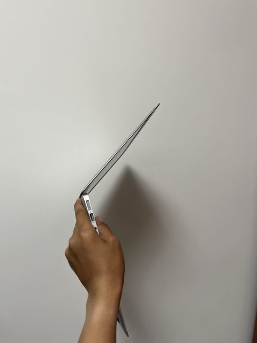 Macbook air 2017 8/256gb