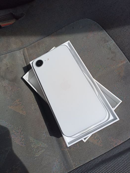 Iphone 16e в гаранция