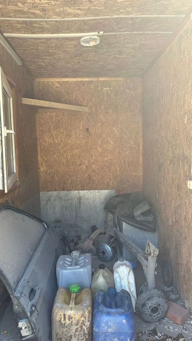 Контейнер морской