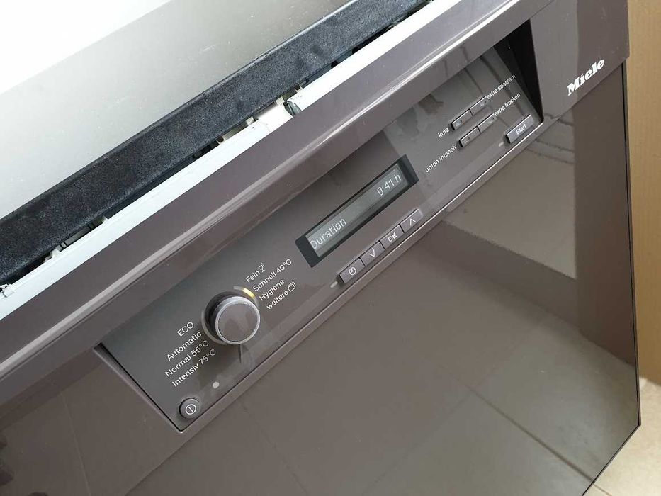 Съдомиялна Miele Кафява - LED - Auto Open - Частично Вграждане 60см