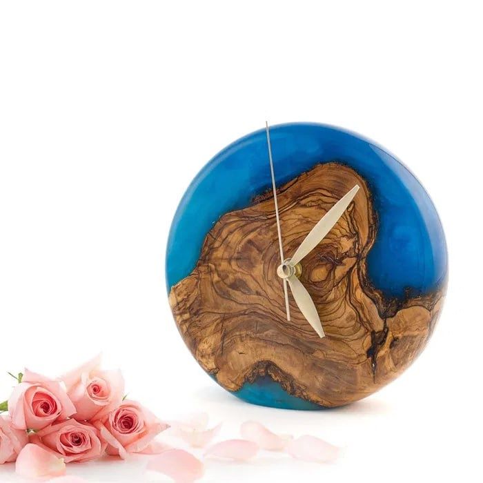 Настольные часы BIOSY из дерева и эпоксидной смолы