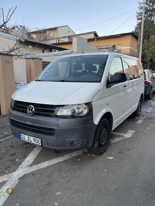 Dezmembrez VW transporter T5 2.0 TDI an 2013