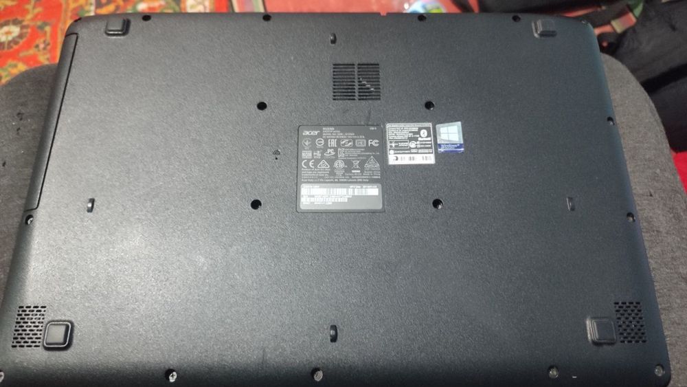 Notebook Acer sotladi