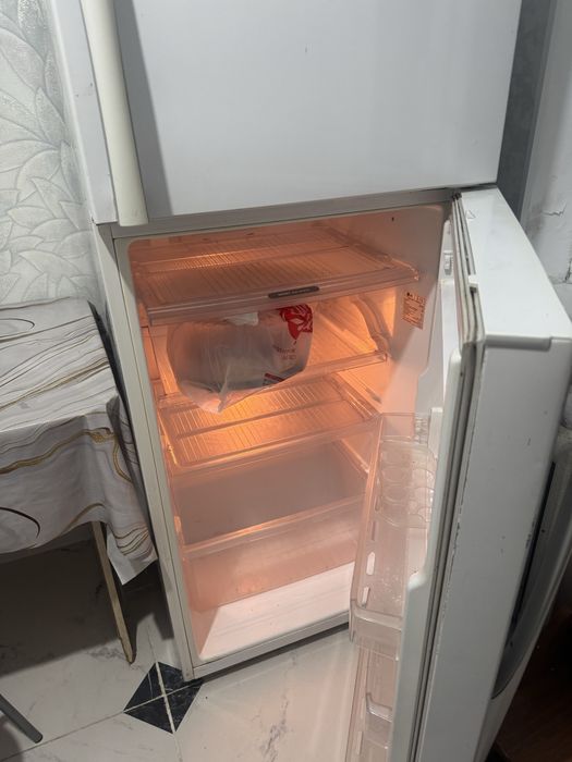 Холодильник и стиральная машина