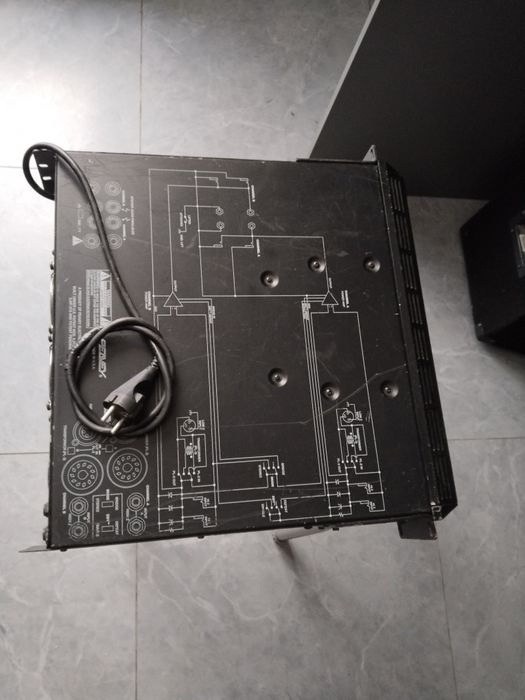 Продам усилитель